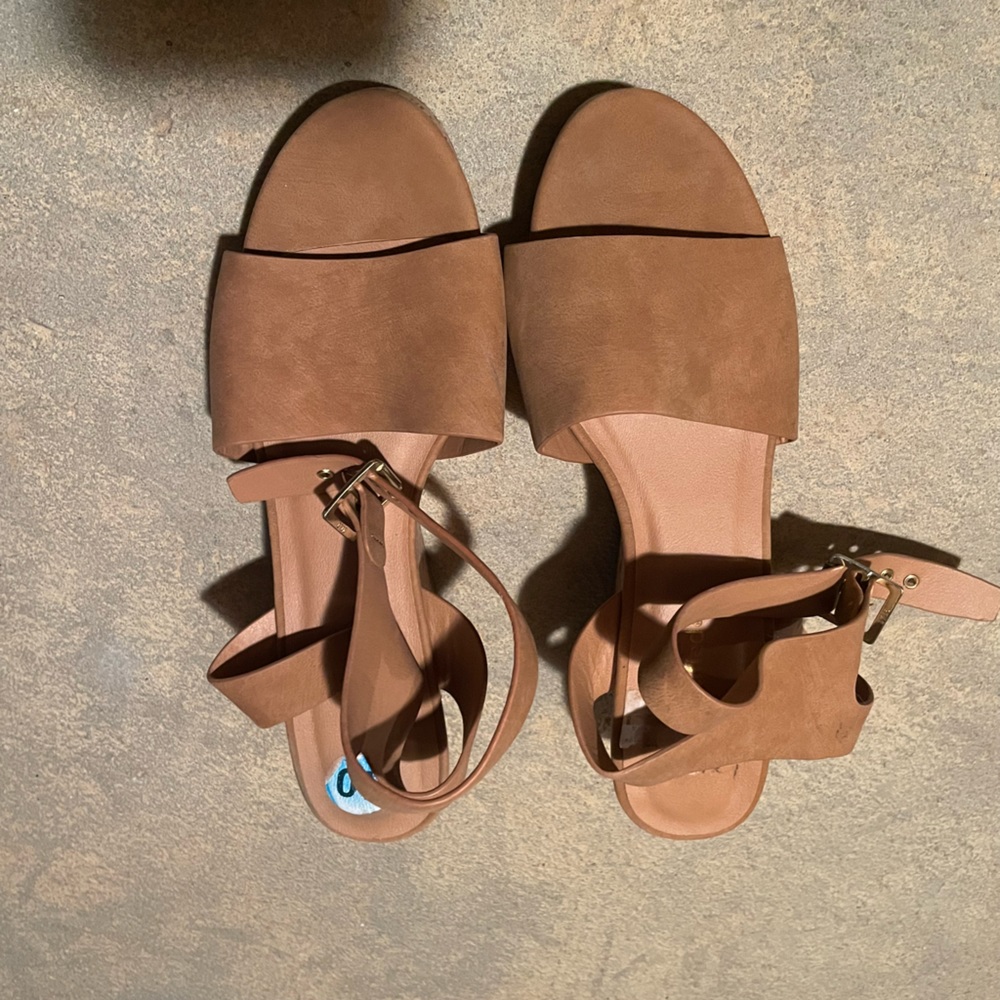 Women’s Sandals
